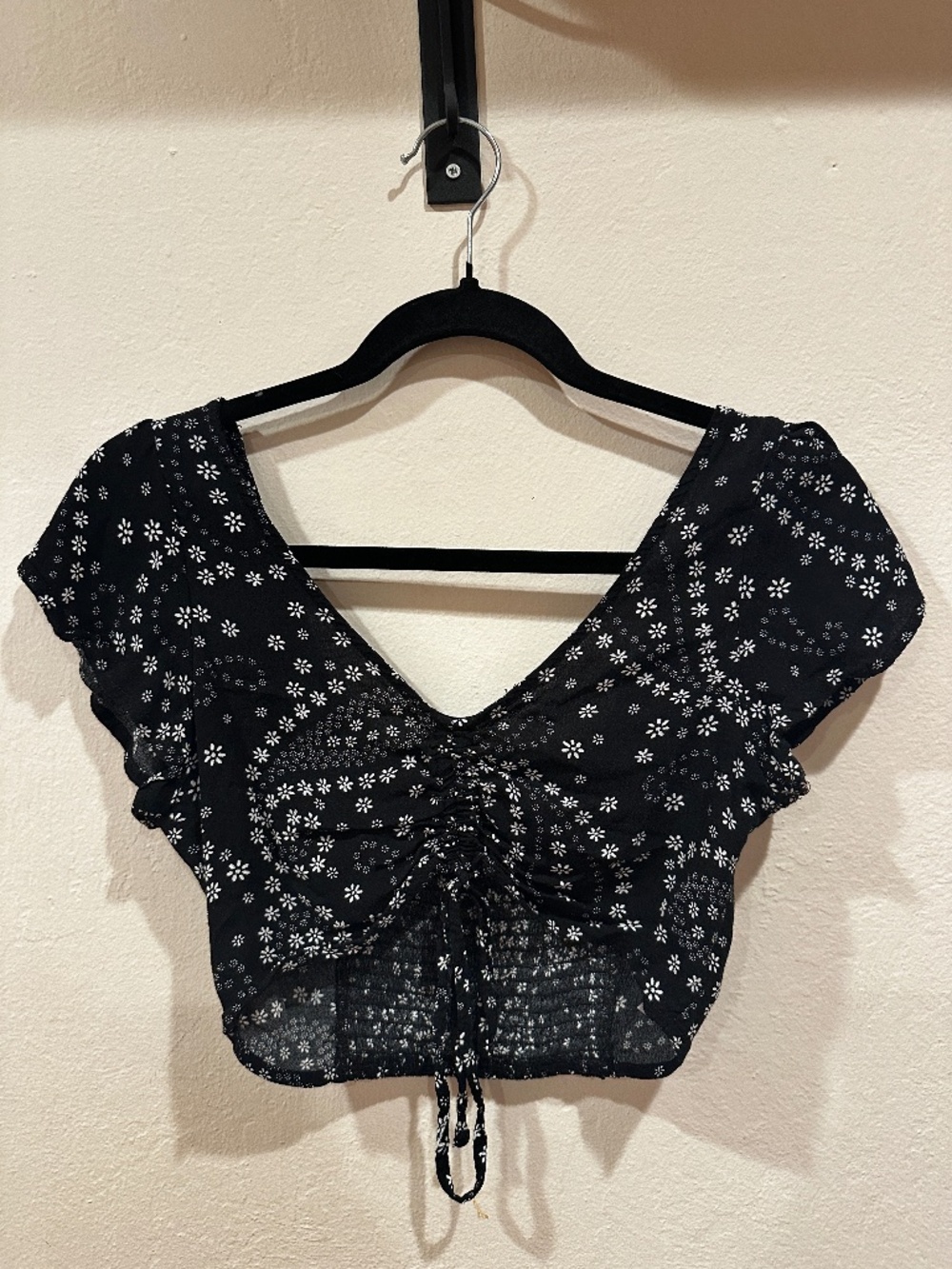 Garage Black Floral Ruched Drawstring Crop Top Size S